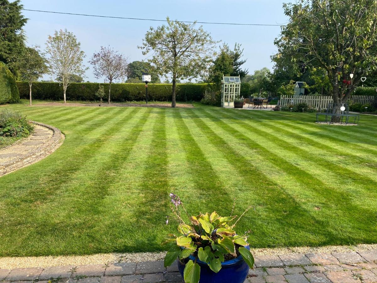 Hanley Swan Orchard Side Bed And Breakfast المظهر الخارجي الصورة